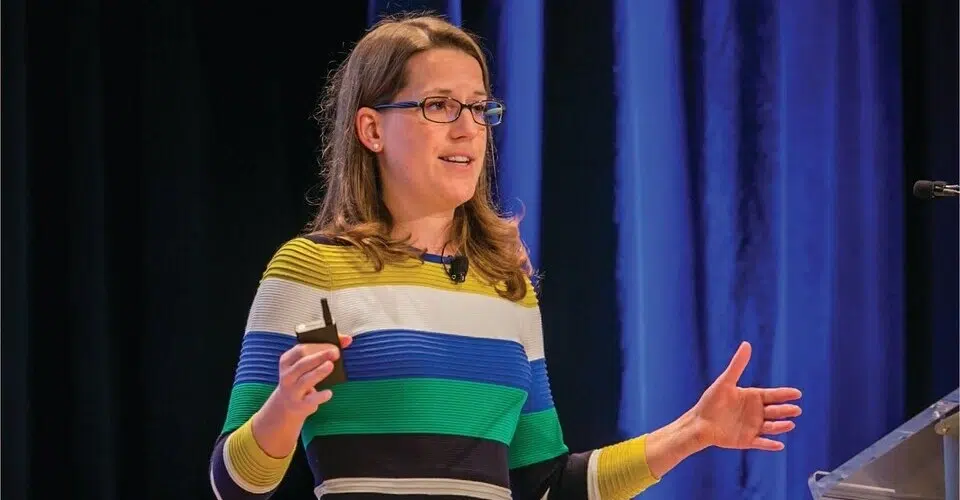 Eva Murray - Tableau Talent: 18 Best Experts in Data Visualization