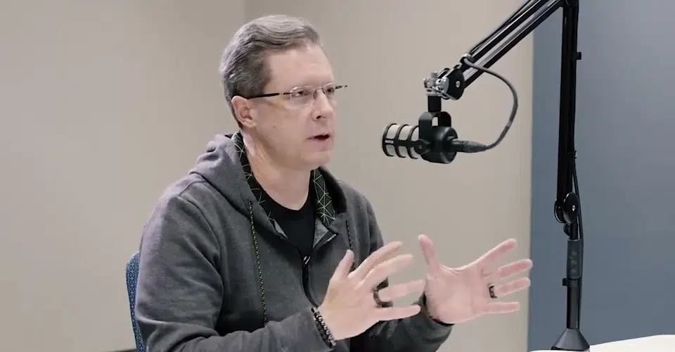 Top 21 Open-Source Software Consultants Guy Martin - Top 21 Open-Source Software Consultants